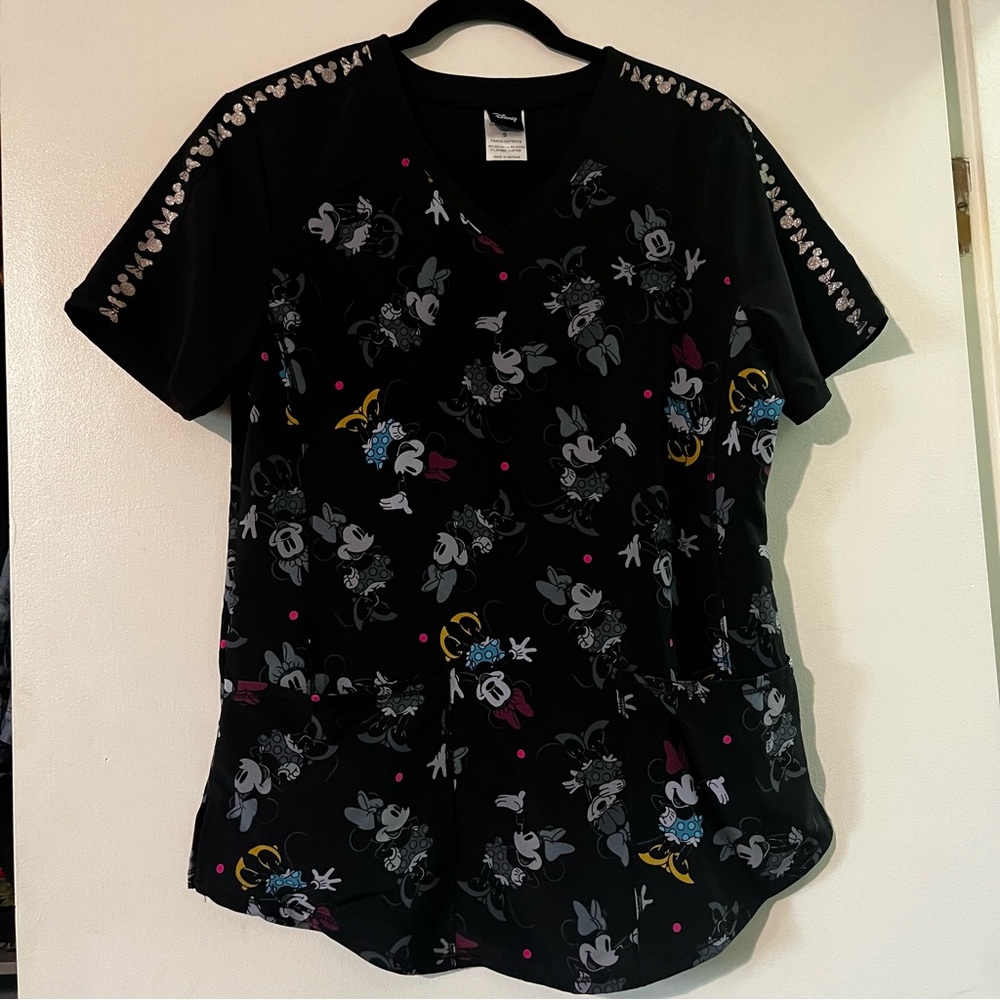 Disney | Minnie Mouse Scubs Shirt